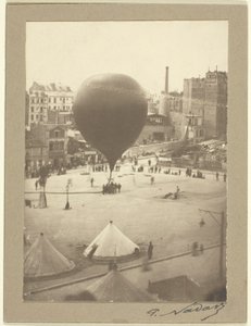 Neptün, Place Saint-Pierre, Montmartre by Nadar