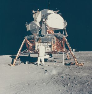 Buzz Aldrin, Apollo 11 Ay Modülü ile Ay