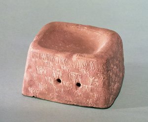 Parfüm yakıcı olarak kullanılan vazo desteği, Chasseen Kültürü, MÖ 3000-2500 (çömlek)