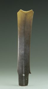 Çatallı keski (zhang), Qijia Kültürü, MÖ 2500-2000 dolayları (yeşim) by Neolithic Period Chinese School