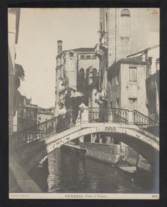 Ponte San Trovaso te Venedik Venedik - Ponte S. Trovaso (nesne üzerindeki başlık) by Neue Photographische Gesellschaft