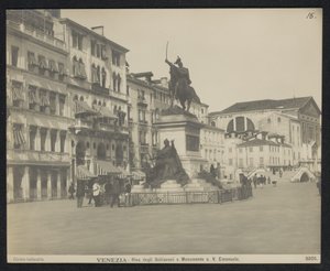 Riva degli Schiavoni te Venetië, Victor Emmanuel II van Italië ile bir araya geldi Venedik - Riva degli Schiavoni ve Anıtı. V. Emanuele (nesne üzerindeki başlık) by Neue Photographische Gesellschaft