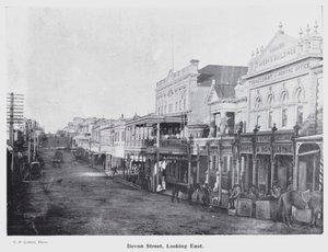 New Plymouth, Yeni Zelanda: Devon Street, Looking East (s/b fotoğraf) by New Zealand Photographer