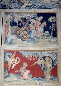 Vahyin Asılması (1373-1383), n. 24: beşinci trompet: bir anahtar çekirgeleri serbest bırakır. Aşağıda, n. 27, kitaptaki Melek, ilahi mesajı yedi tonerin sesine çeviren Aziz John