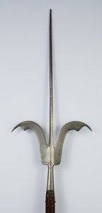 Friuli Mızrağı, c.1600-20 (çelik ve ahşap) by Northern Italian School