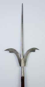 Friuli Spear, c.1600 (çelik ve restore edilmiş ahşap)