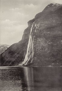 Yedi Kızkardeş (Şelale) Geiranger (s/b fotoğraf) by Norwegian Photographer