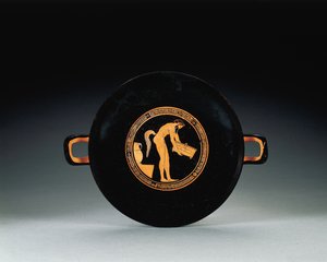 Tavan arası kırmızı figürlü kyliks, MÖ 470 dolayları by Oedipus Painter