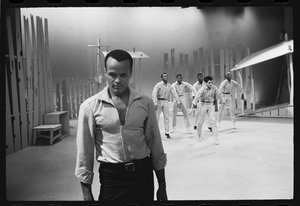 Harry Belafonte özel TV setinde by Orlando Suero