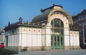 Karlsplatz Stadtbahn, Otto Wagner (1841-1918) tarafından tasarlandı.