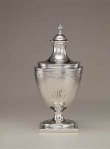 Kapaklı şekerlik, c.1795 by Paul Revere
