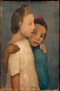 Beyaz ve mavi elbiseli iki kız omuzlarını tutuyor. by Paula Modersohn Becker