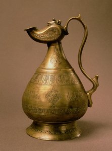 Ewer imzalı Rafa (?) İbn Saad, Horasan, İran, 1190 (586 Hicret) (pirinç kakma gümüş ve kırmızı bakır)