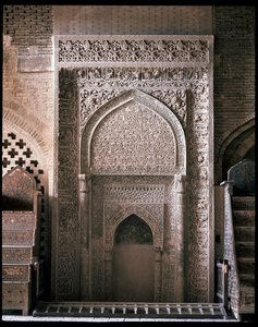 Mehrabın görünüşü by Persian School