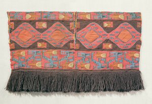 Kilitli yün goblen gömlek, Nazca Kültürü (tekstil) by Peruvian School