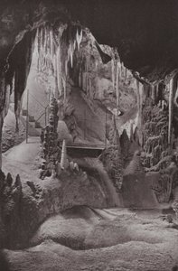 Ünlü Jenolan Mağaraları, New South Wales (s/b fotoğraf) by Photographer Australian