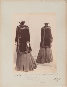 Albüm Sayfası: House of Worth, Coat by Photographer French
