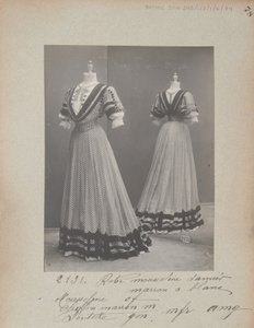Albüm Sayfası: House of Worth, Kostüm by Photographer French