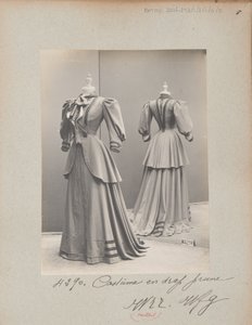 Albüm Sayfası: House of Worth, Kostüm by Photographer French