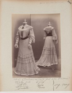 Albüm Sayfası: House of Worth, Kostüm by Photographer French