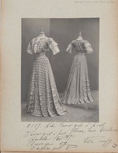 Albüm Sayfası: House of Worth, Kostüm by Photographer French