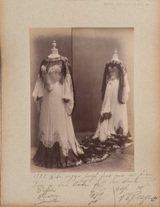 Albüm Sayfası: House of Worth, Abiye by Photographer French