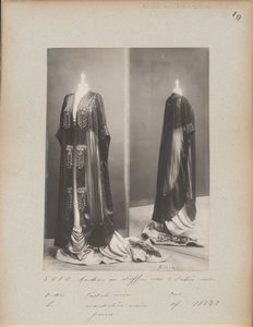 Albüm Sayfası: House of Worth, Evening Mantle by Photographer French