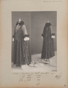 Albüm Sayfası: House of Worth, Mantle by Photographer French
