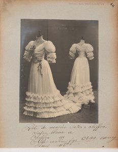 Albüm Sayfası: House of Worth, Wedding Dress by Photographer French