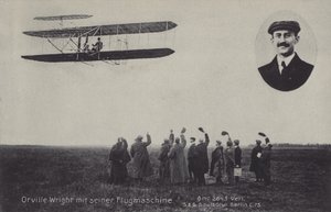 Amerikalı havacı Orville Wright ve uçan makinesi (s/b fotoğraf) by Photographer German