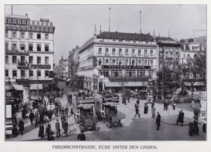 Berlin: Friedrichstrasse, Unter den Linden köşesi (s/b fotoğraf) by Photographer German