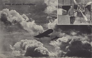 Fransız havacı Louis Bleriot ve tek kanatlı uçağı (s/b fotoğraf) by Photographer German