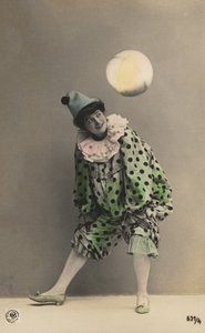 Palyaço gibi giyinmiş kız (renkli fotoğraf) by Photographer German