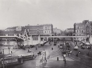 Hallesches Tor, yükseltilmiş tren istasyonu ile (s/b fotoğraf) by Photographer German