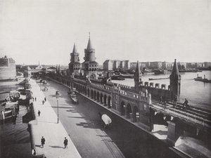 Yükseltilmiş Demiryolu Oberbaum Köprüsü (s/b fotoğraf) by Photographer German