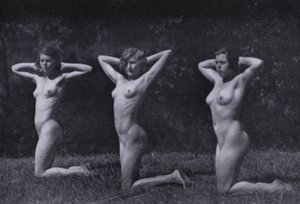 Vücut Güzeli, Kadınlar İçin Fiziksel Kültür (s/b fotoğraf) by Photographer German