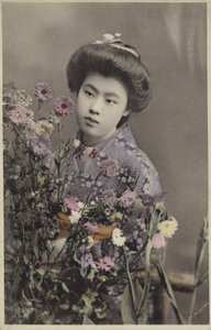 Çiçekli Japon kız (renkli fotoğraf) by Photographer Japanese