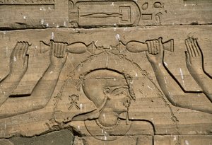 Bas kabartma, Kalabsha Tapınağı (ayrıca Mandulis Tapınağı), Aswan, MÖ 30 civarında inşa edilmiş, Mısır uygarlığı by Blaise Nicolas Le Sueur