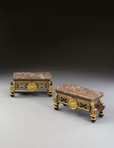 Restorasyon standları çifti, 19. yüzyılın ikinci çeyreği (ormolu, kalay, pirinç, bağa, abanoz ve abanoz Boulle kakma) by Pierre Etienne (attr. to) Levasseur