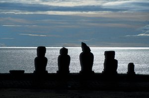 Güzel heykeller, Rapa Nui Ulusal Parkı, Paskalya Adası, Şili