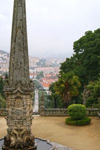 Nossa Senhora dos Remedios dikilitaşı, Lamego, Portekiz Tapınağı. 1738 (granit) by Portuguese School