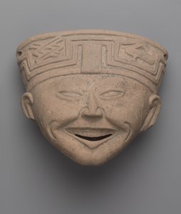 Gülen Adamın Başı, Totonac (seramik) by Pre Columbian