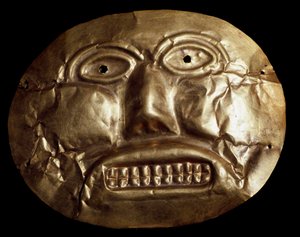 Kolomb öncesi medeniyet Calima: cenaze altın maskesi. 7-15. yüzyıl Bogota, Museo de Oro Kolombiya - Kolomb öncesi sanat, Calima kültürü (MS 7-15): cenaze altın maskesi - Bogota, Museo de Oro Kolombiya - Kolomb öncesi sanat, Calima kültürü (MS 7-15): eğlenc