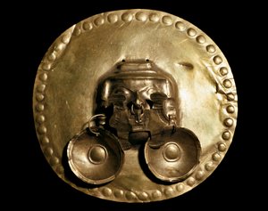 Kolomb öncesi uygarlık Calima: altın pektoral. 7-15. yüzyıl Bogota, Kolombiya Altın Müzesi by Pre-Columbian Pre-Columbian