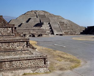 Ay Piramidi by Pre Columbian Pre Columbian