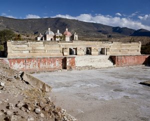 Sütun sarayının görünümü by Pre-Columbian Pre-Columbian