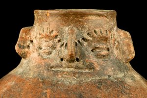 Sefalomorfik boyunlu küresel seramikler / Kolomb öncesi sanat (pişmiş toprak)