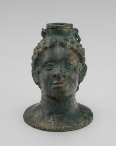 Bir Afrikalının Kafası Şeklinde Konteyner by Probably Etruscan