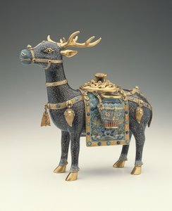 Bir geyik figürü (emaye işi emaye)