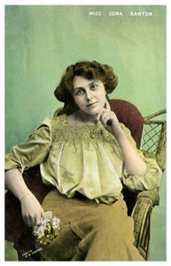 Dora Barton, İngiliz aktris, c1905-1919. by RW Thomas